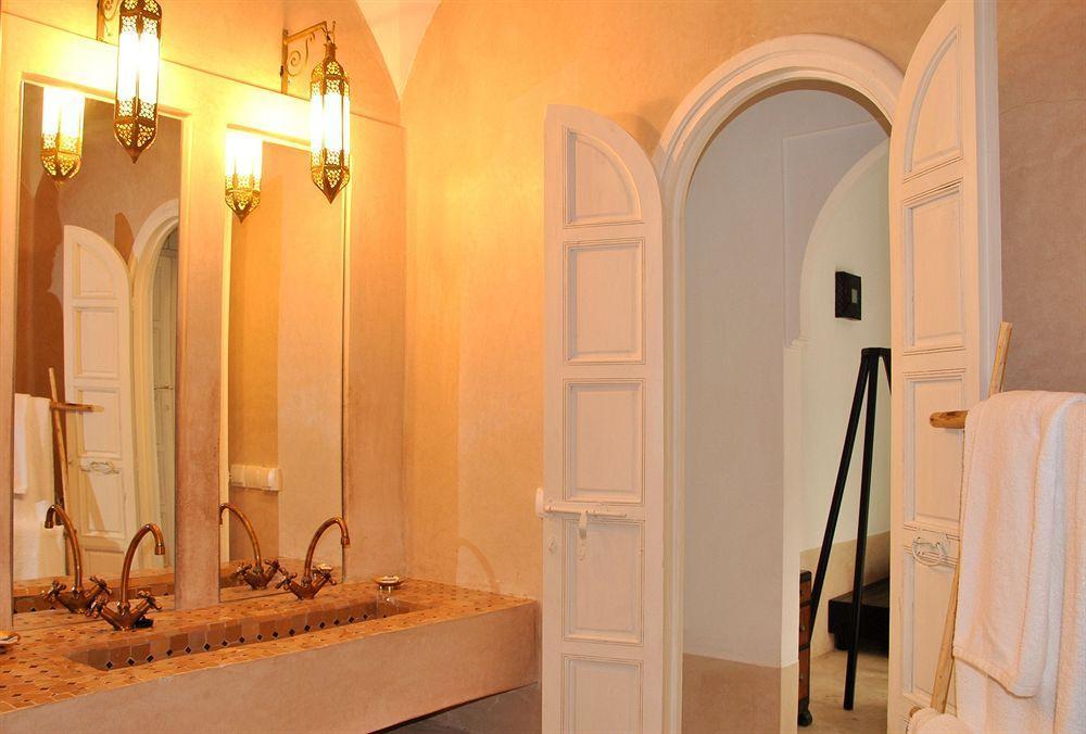Dar Crystal Hotel Marrakesh Exterior photo